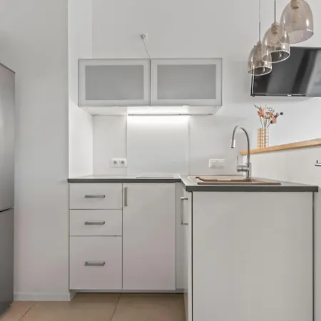 Lovely Studio. Good Location. * Warszawa